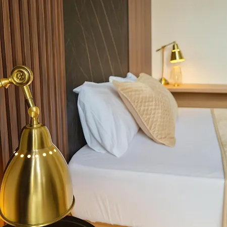 Bw Riverside Daire *