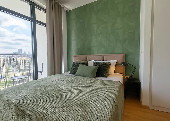 Bw Riverside Apartman *